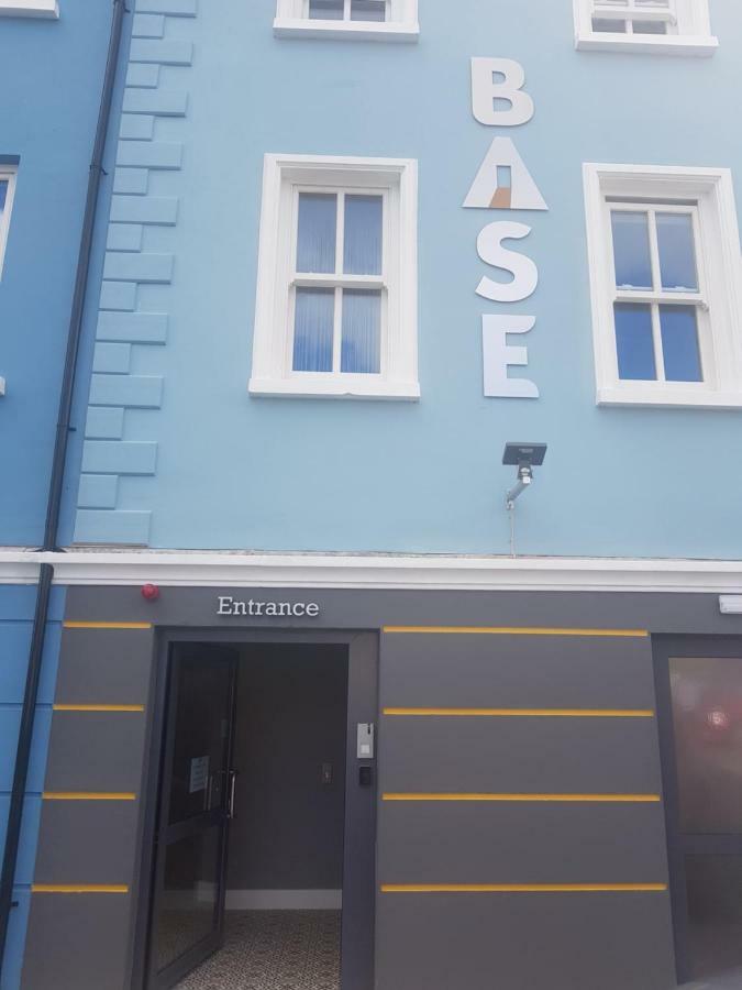 Base Dingle Hotel Exterior photo
